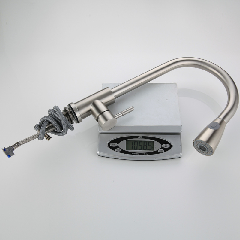 Kitchen tap hot and cold can be rotated