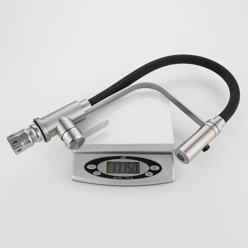 Telescopic silica gel universal sink faucet